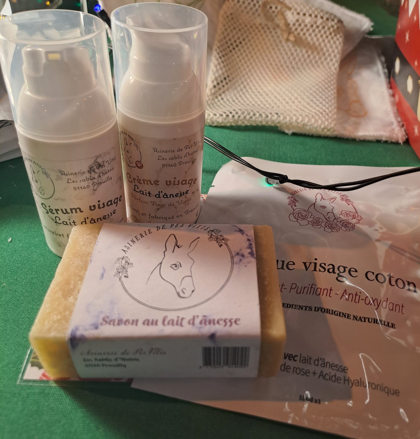 COFFRET DE NOËL idéal pour découvrir notre gamme visage